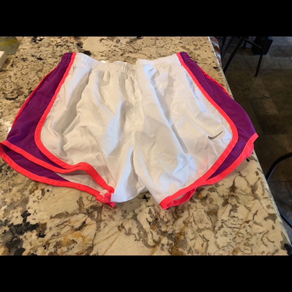White nike short